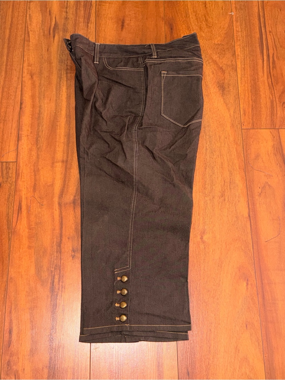 Larry Levine Brown Button-Cuff Jeans
